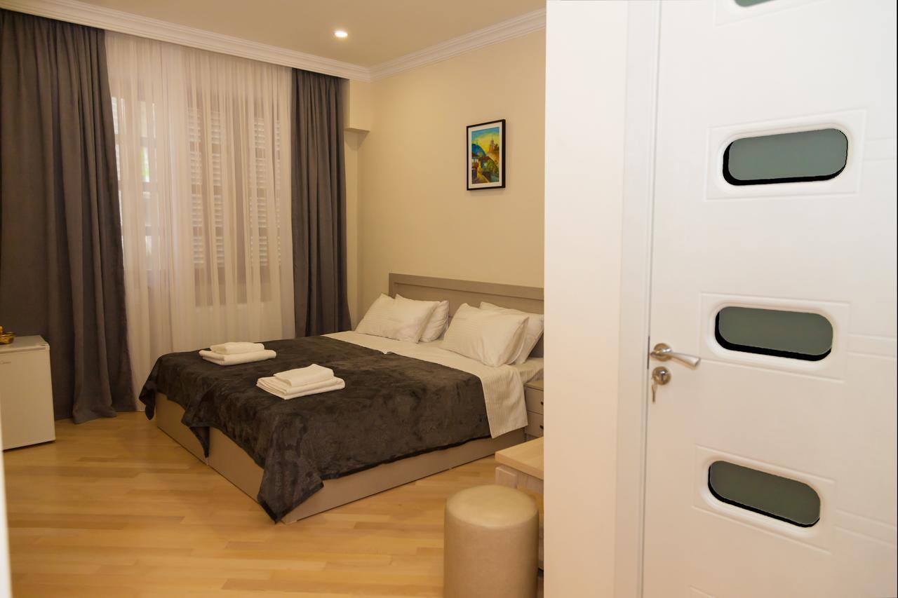 Holiday Rooms Tbilisi ภายนอก รูปภาพ