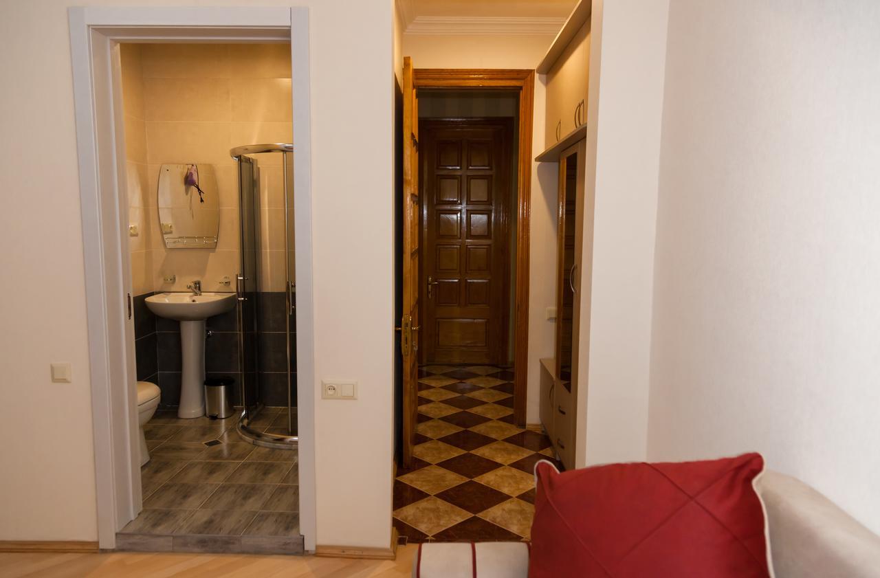 Holiday Rooms Tbilisi ภายนอก รูปภาพ