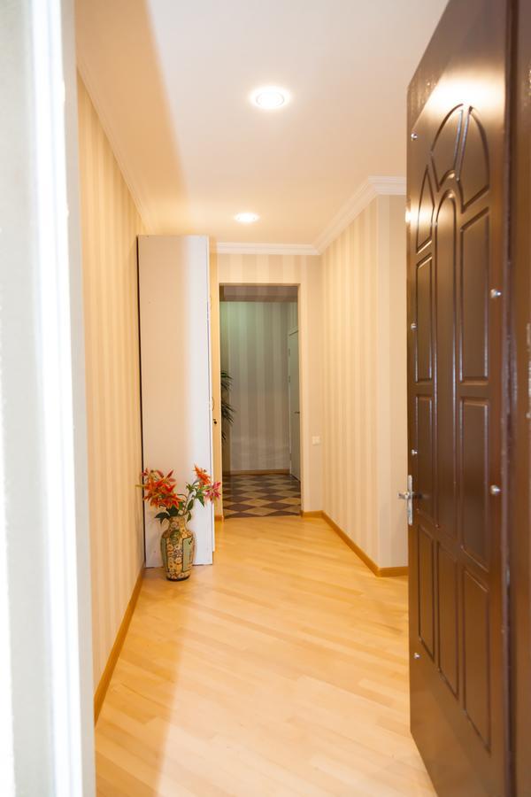 Holiday Rooms Tbilisi ภายนอก รูปภาพ