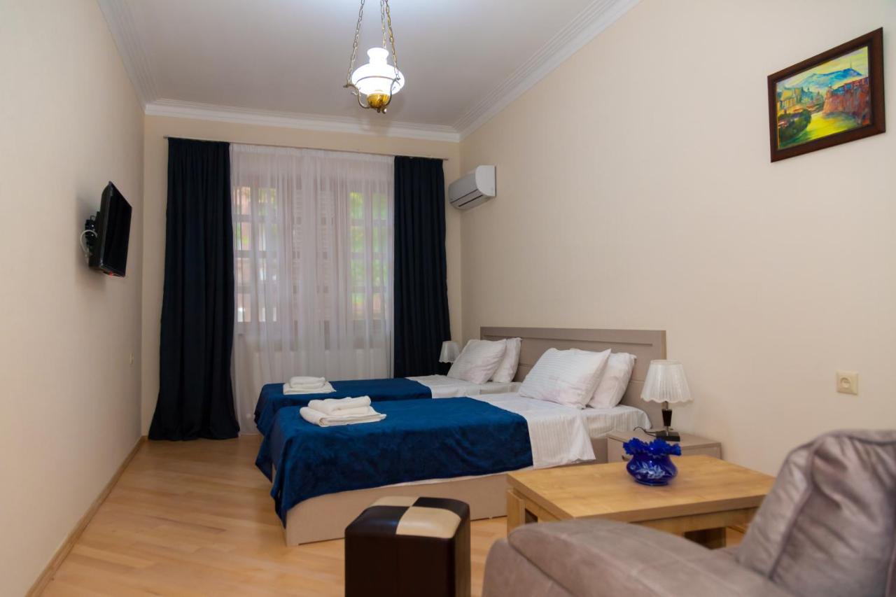 Holiday Rooms Tbilisi ภายนอก รูปภาพ
